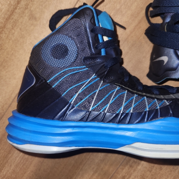 2012 Lunar Hyperdunk 2012+ | Black Blue Glow | Size M8 - Picture 3 of 9